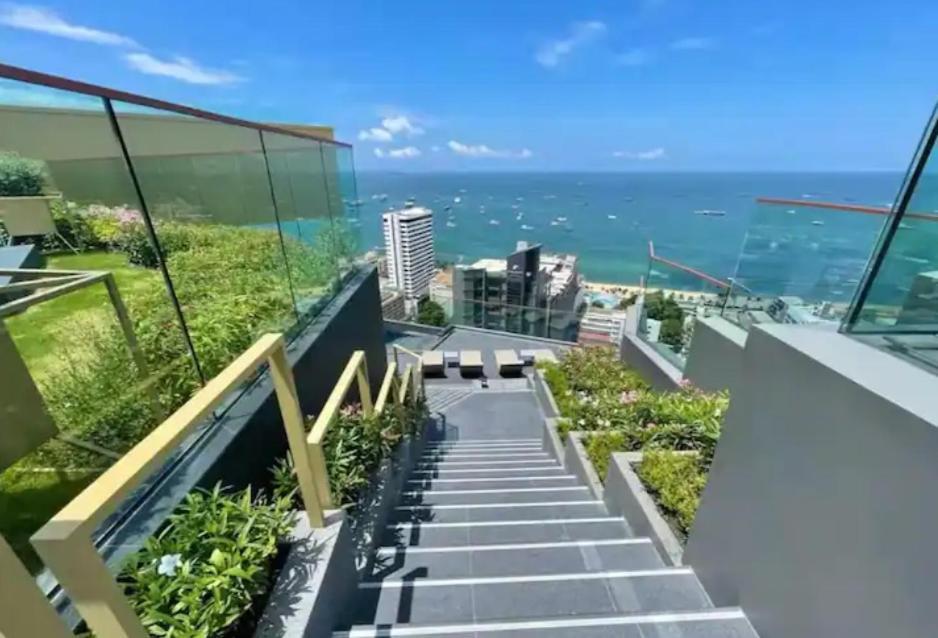 Edge Central Pattaya Seaview Residence With Infinity Pool ภายนอก รูปภาพ