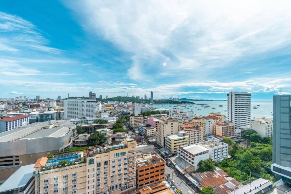 Edge Central Pattaya Seaview Residence With Infinity Pool ภายนอก รูปภาพ