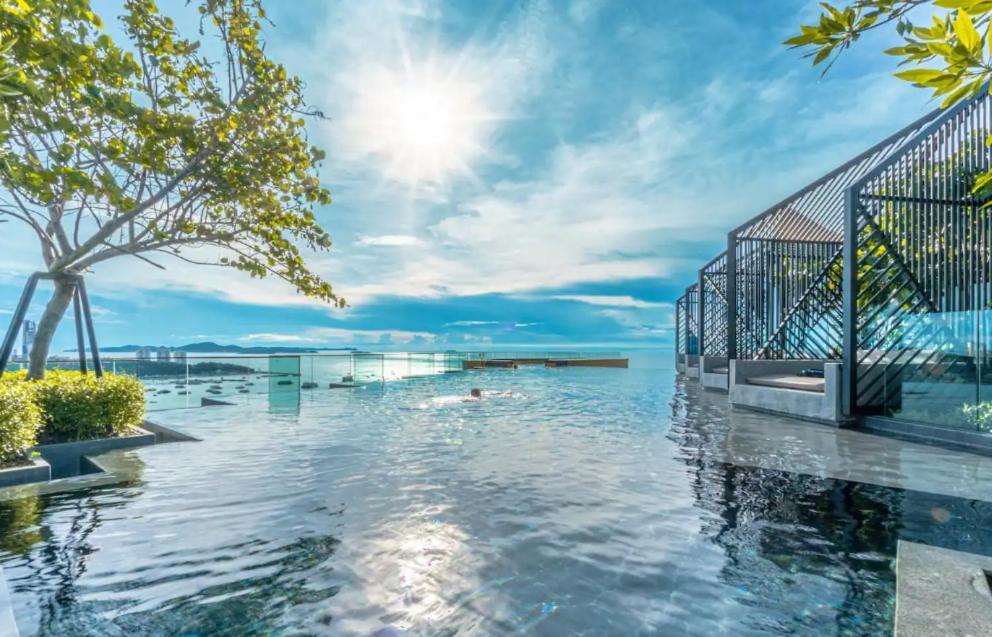 Edge Central Pattaya Seaview Residence With Infinity Pool ภายนอก รูปภาพ
